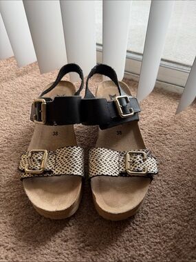 Mephisto Black & Snake-Print Buckle Platform Sandals